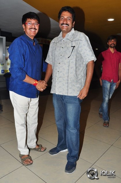 Eedorakam-Aadorakam-Movie-Team-at-Prasads-IMAX